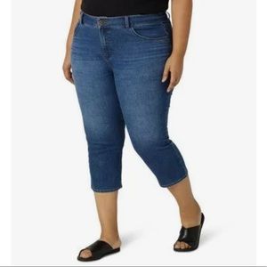 Lee Women’s All Day Comfort Easy Fit Medium Capri| Size: 18W